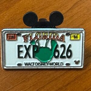 5/$25 Disney Lilo And Stitch EXP 626 License Plate Pin